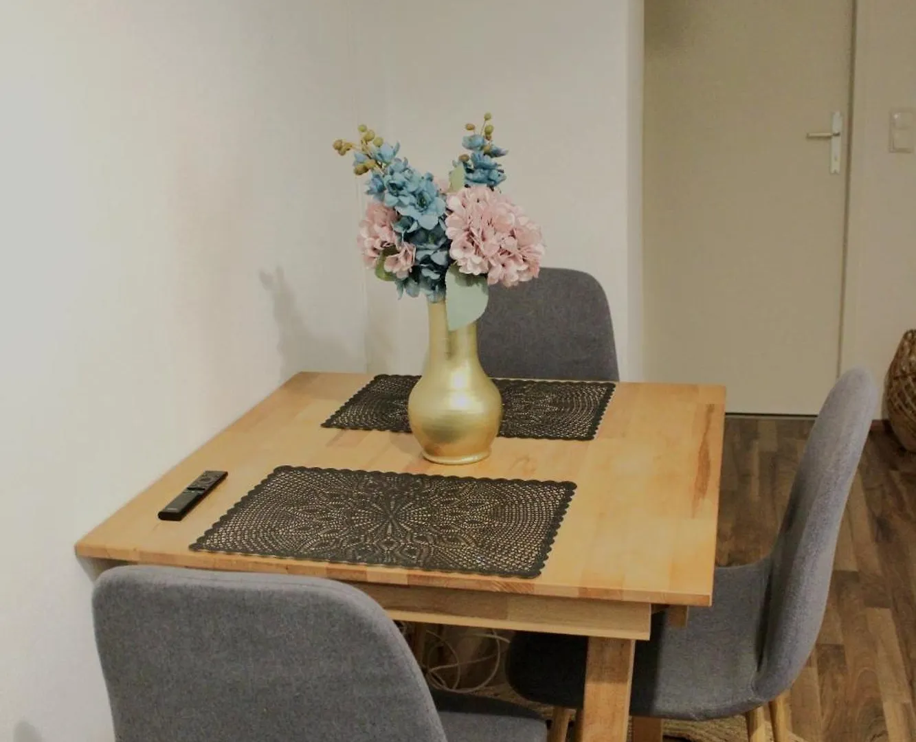 57 Apartments Nearby Trainstation Meidling Vienna 0*,